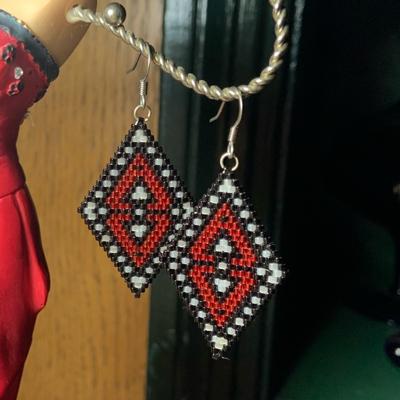 Handmade Glass Seed Bead Earrings - Picture 1 of 1